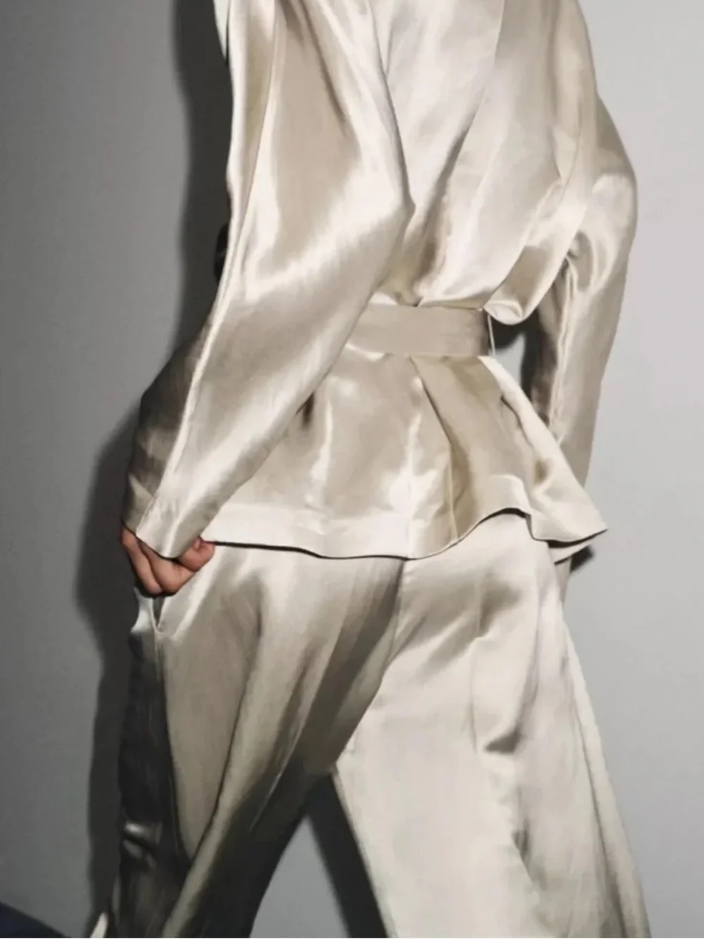 ZW COLLECTION LINEN-BLEND SATIN DARTED TROUSERS